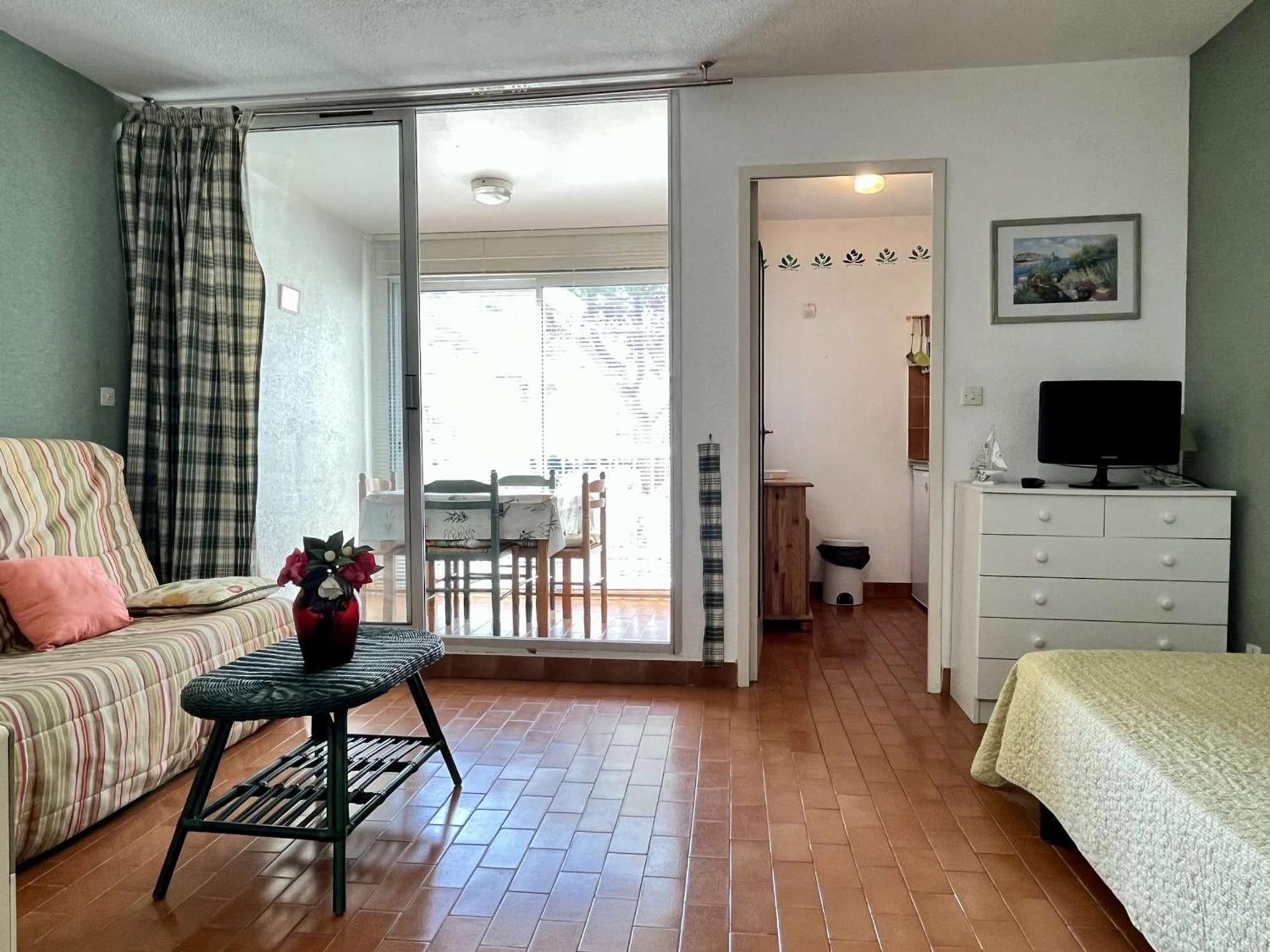 Studio A Argeles-Sur-Mer, 400M De La Plage Et Proche Commerces, Loggia, Animaux Bienvenus, Menage Inclus - Fr-1-225-548 Exterior photo